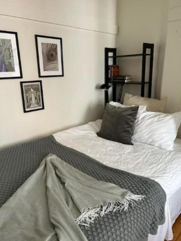Stockholm Loft Haven 3 Beds In A 1- Bedroom Gem - 917 Kültér fotó